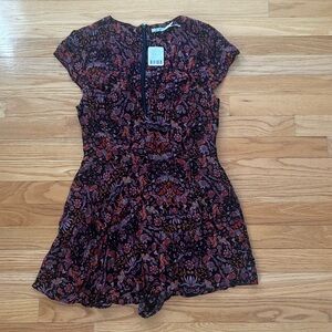 Kimchi Blue Floral Print Short Sleeve Romper in Black and Burgundy- NWOT!!!!